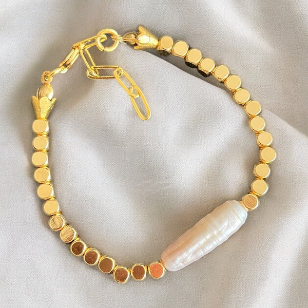 Dorika Bracelet